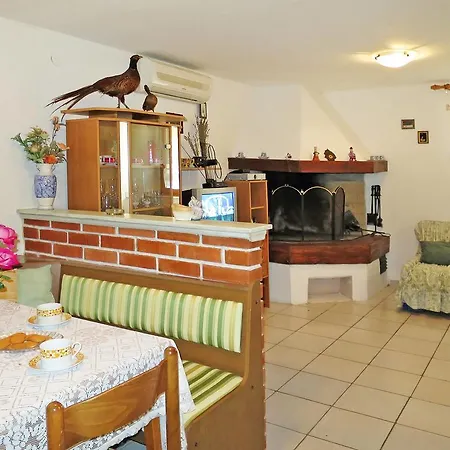 Ferienhaus Labin 260S * ラビン